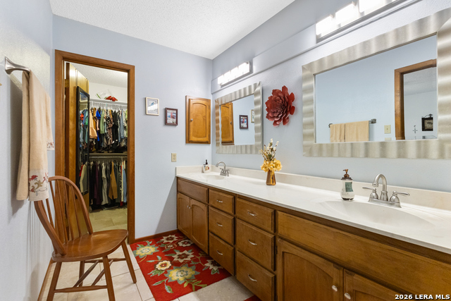 Image 18 of 35 For 8419 Burwell