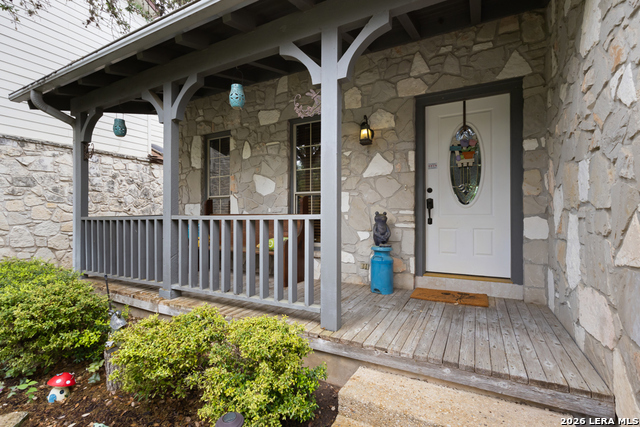 Image 4 of 35 For 8419 Burwell