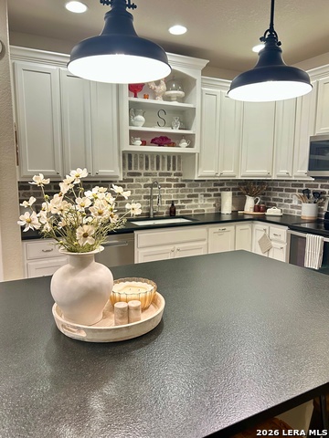 Image 16 of 52 For 1715 Mountain Springs