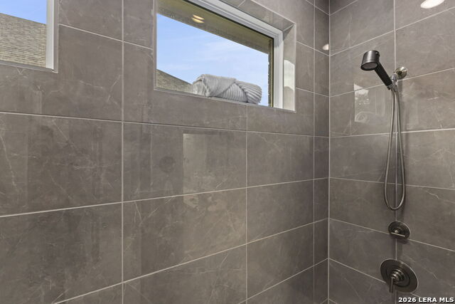 Image 23 of 28 For 16231 Bronco Vw