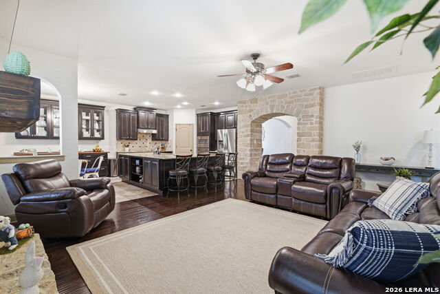 Image 15 of 36 For 23506 Enchanted Bend