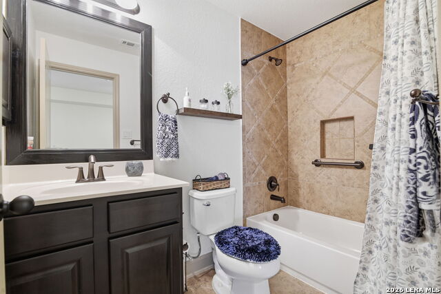 Image 29 of 36 For 23506 Enchanted Bend