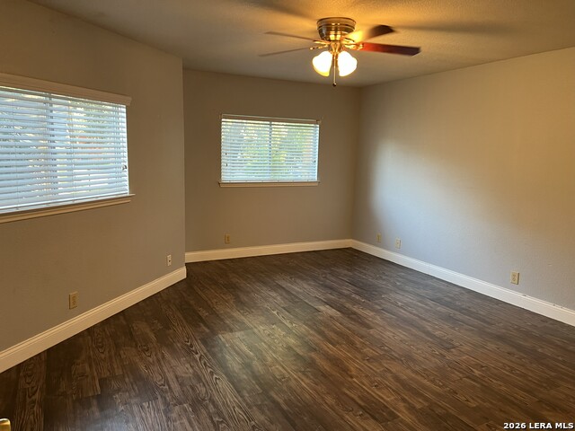 Image 11 of 26 For 7 Latrobe Post