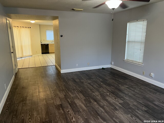 Image 2 of 26 For 7 Latrobe Post