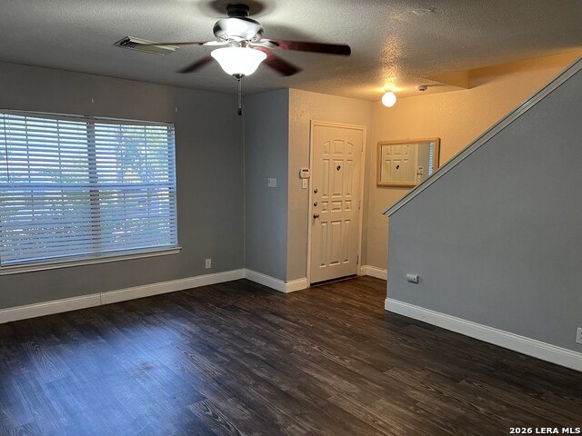 Image 4 of 26 For 7 Latrobe Post