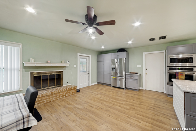 Image 16 of 26 For 6534 Hoofs  