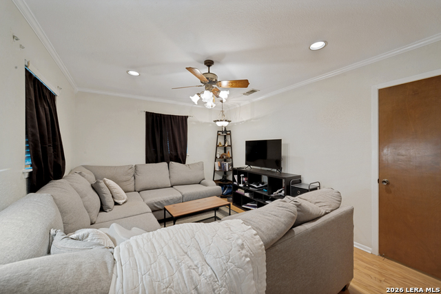 Image 17 of 26 For 6534 Hoofs  