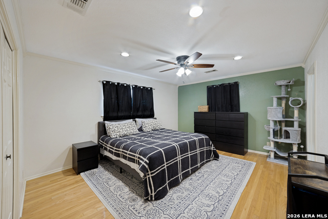 Image 19 of 26 For 6534 Hoofs  