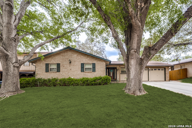 Image 2 of 26 For 6534 Hoofs  