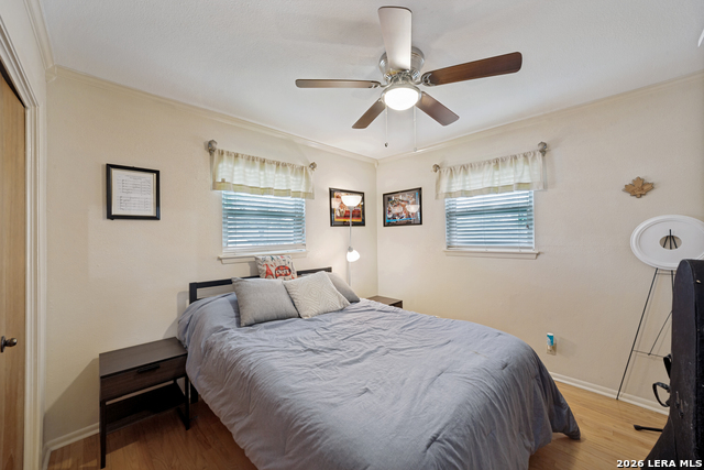 Image 22 of 26 For 6534 Hoofs  