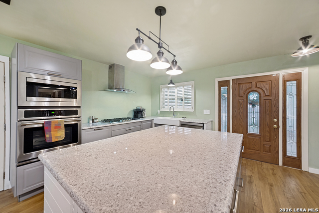 Image 8 of 26 For 6534 Hoofs  