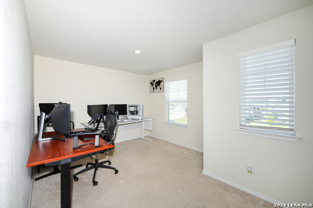 Image 25 of 37 For 809 Beacon Heights