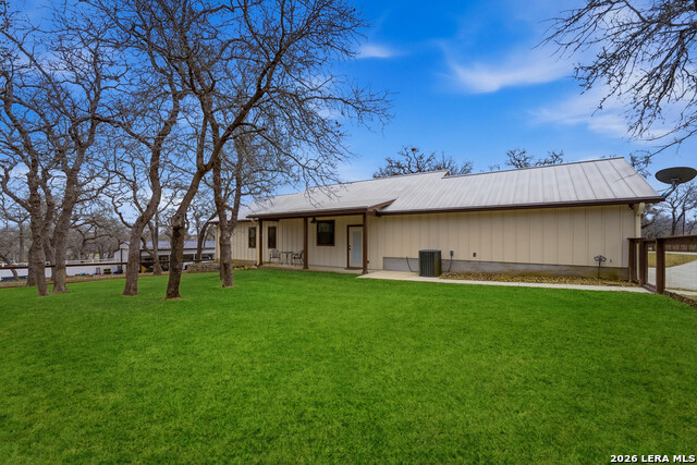 Image 17 of 46 For 203 Unit B Champions Blvd (two Homes)