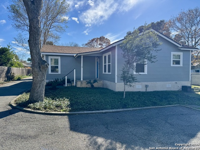 Image 2 of 23 For 207 Terra Alta