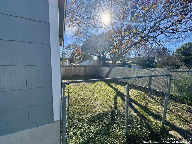 Image 4 of 23 For 207 Terra Alta