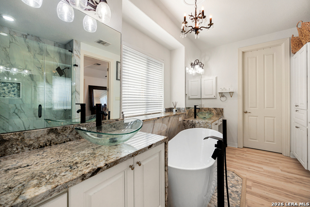 Image 30 of 79 For 2633 Lakeview Dr