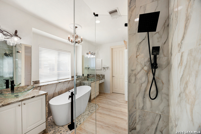 Image 32 of 79 For 2633 Lakeview Dr