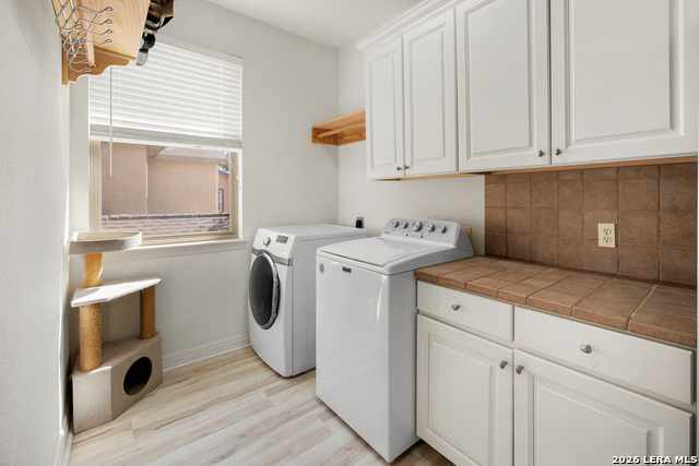 Image 37 of 79 For 2633 Lakeview Dr