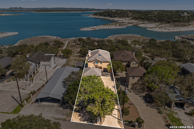 Image 56 of 79 For 2633 Lakeview Dr