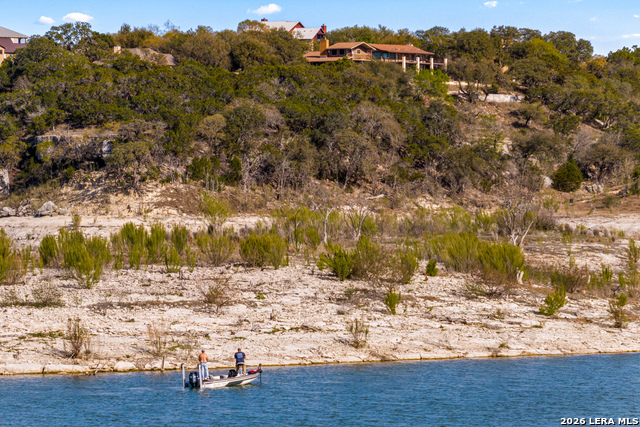 Image 64 of 79 For 2633 Lakeview Dr