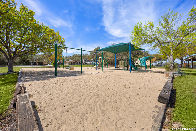 Image 65 of 79 For 2633 Lakeview Dr