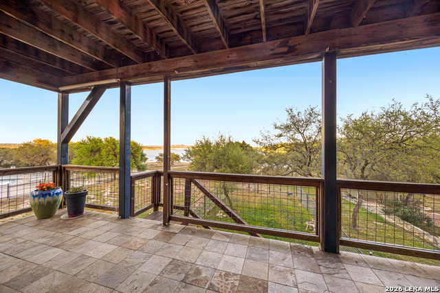 Image 76 of 79 For 2633 Lakeview Dr