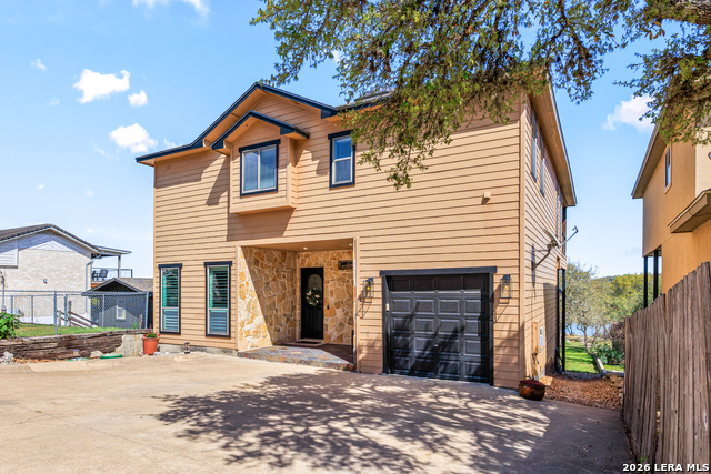 Image 9 of 79 For 2633 Lakeview Dr