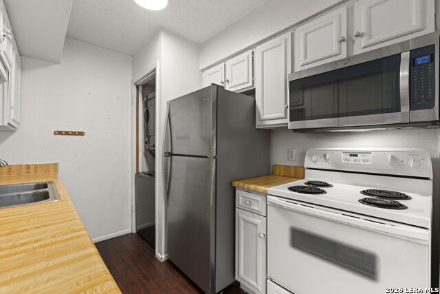 Image 14 of 37 For 7711 Callaghan  801