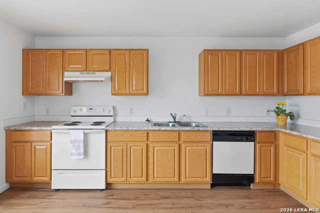 Image 9 of 27 For 3408 Quintana