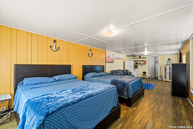 Image 32 of 37 For 1427 Elmhurst Dr.