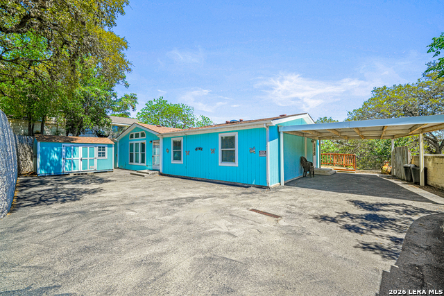 Image 5 of 37 For 1427 Elmhurst Dr.