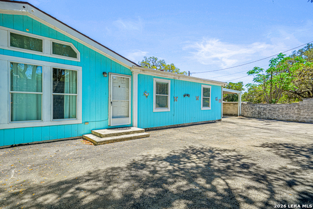 Image 6 of 37 For 1427 Elmhurst Dr.