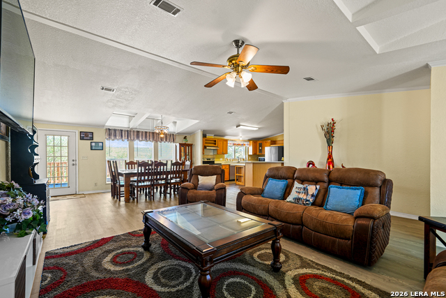 Image 7 of 37 For 1427 Elmhurst Dr.