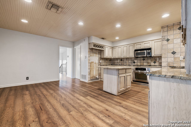 Image 10 of 18 For 17119 Terra Rosa