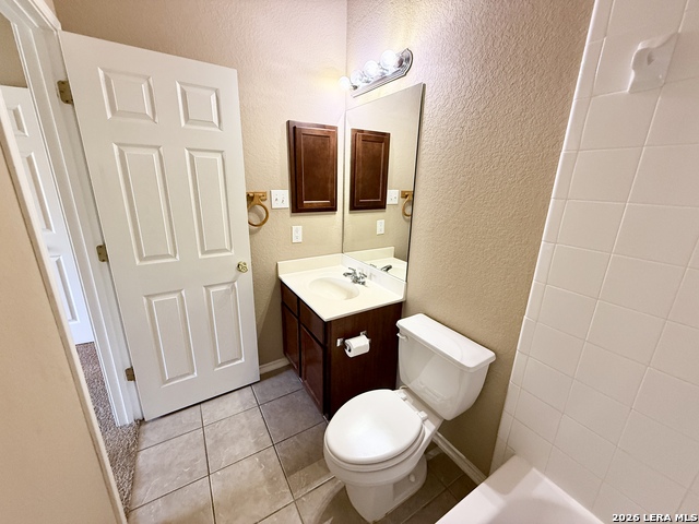 Image 19 of 38 For 613 Magdalena Ln