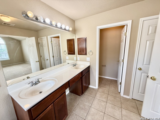 Image 29 of 38 For 613 Magdalena Ln