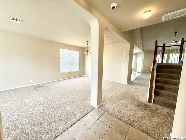 Image 5 of 38 For 613 Magdalena Ln