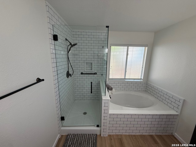 Image 10 of 21 For 7847 Oakdale Park