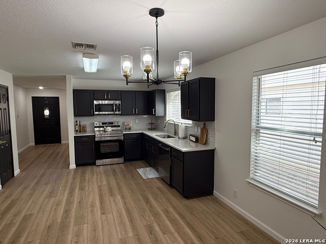 Image 5 of 21 For 7847 Oakdale Park