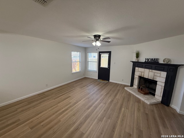 Image 7 of 21 For 7847 Oakdale Park