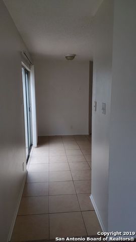 Image 3 of 11 For 7659 Rimhurst