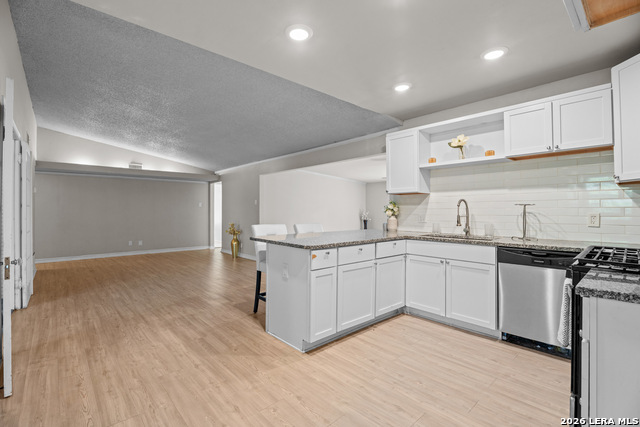 Image 14 of 37 For 110 Meadowood Lane