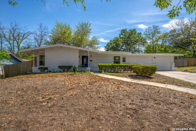 Image 2 of 37 For 110 Meadowood Lane