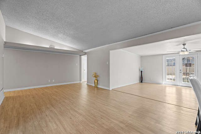 Image 8 of 37 For 110 Meadowood Lane