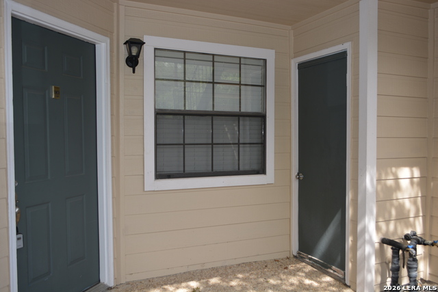 Image 5 of 22 For 11610 Vance Jackson  105