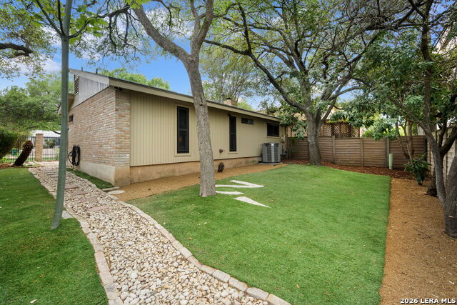 Image 32 of 35 For 2631 Country Square