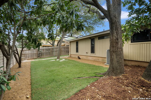 Image 33 of 35 For 2631 Country Square