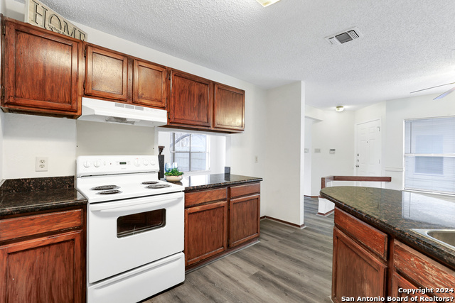 Image 14 of 57 For 6943 Sunshine Tree Dr