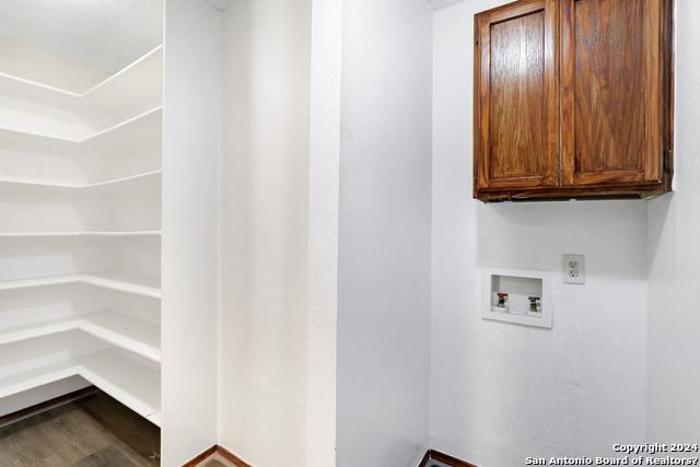 Image 16 of 57 For 6943 Sunshine Tree Dr