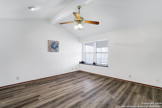 Image 18 of 57 For 6943 Sunshine Tree Dr